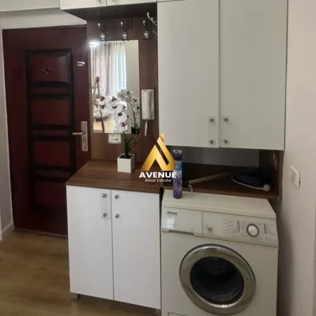 Tirane, shitet apartament 1+1+Ballkon Kati 5, 65 m² 95.000 € (misto mame)