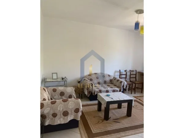 Tirane, jap me qera apartament 1+1+Ballkon Kati 1, 60 m² 399 € (Ali Dem)