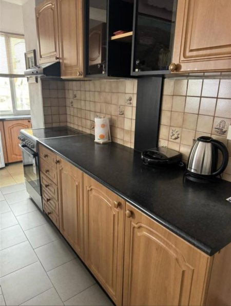Tirane, jepet me qera apartament 1+1 Kati 3, (Shkolla e Kuqe)