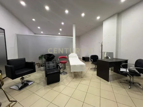Tirane, shes ambjent biznesi , 98 m² 199.000 € (Yzberish)