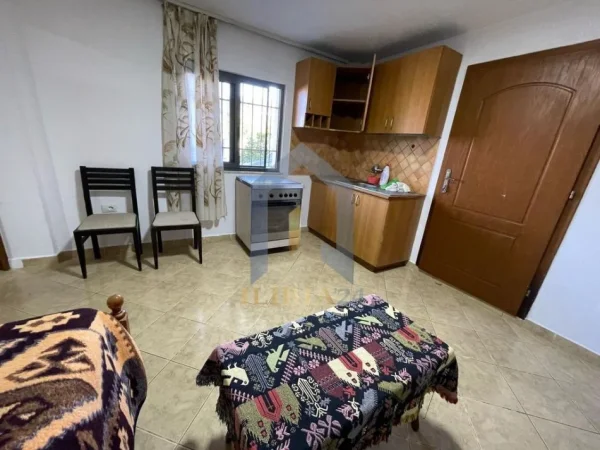 Tirane, jap me qera apartament 1+1 Kati 0, 40 m² 230 € (Ali Dem - Kristaq Capo)