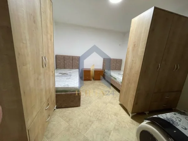 Tirane, jap me qera apartament 1+1 Kati 0, 40 m² 230 € (Ali Dem - Kristaq Capo)