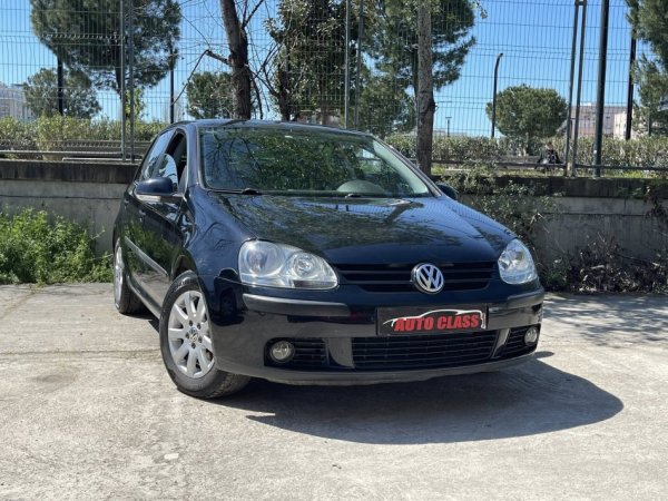 Tirane, shes makine VW GOLF 5 Benzin+Gaz, e zeze manuale Klima 199.000 km 3.900 €