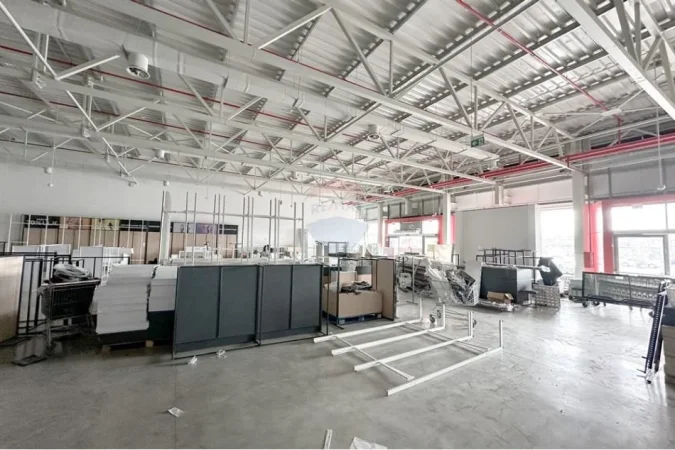 Tirane, jepet me qera ambjent biznesi Kati 0, 690 m² 13.800 € (Autostrada Tirane Durres)