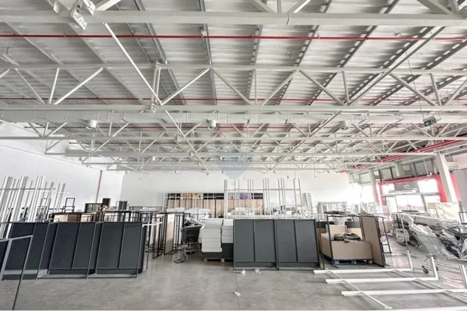 Tirane, jepet me qera ambjent biznesi Kati 0, 690 m² 13.800 € (Autostrada Tirane Durres)