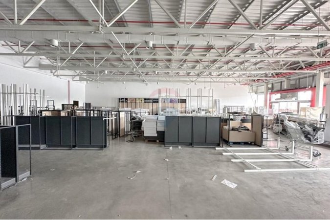 Tirane, jepet me qera ambjent biznesi Kati 0, 690 m² 13.800 € (Autostrada Tirane Durres)