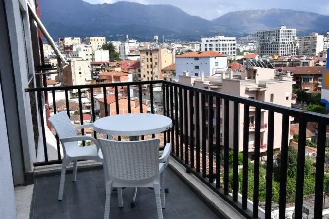Tirane, shitet apartament 1+1+Ballkon Kati 6, 48 m² 107.000 € (selvia)