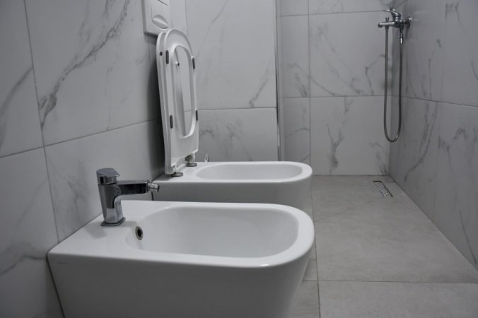 Tirane, shitet apartament 1+1+Ballkon Kati 6, 48 m² 107.000 € (selvia)
