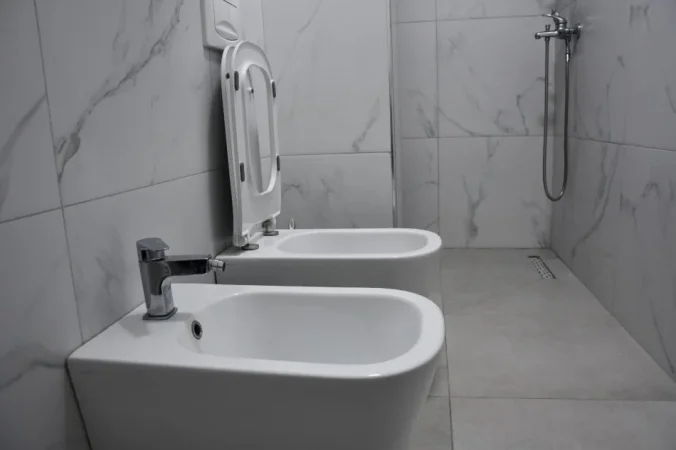 Tirane, shitet apartament 1+1+Ballkon Kati 6, 48 m² 107.000 € (selvia)