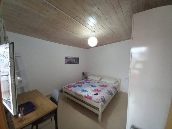 Tirane, jepet me qera apartament 3+1 Kati 10, 650 € (21 dhjetori)