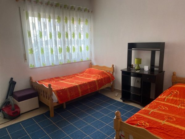 Tirane, jepet me qera apartament 2+1+Ballkon Kati 1, 120 m² 550 € (Fresk)