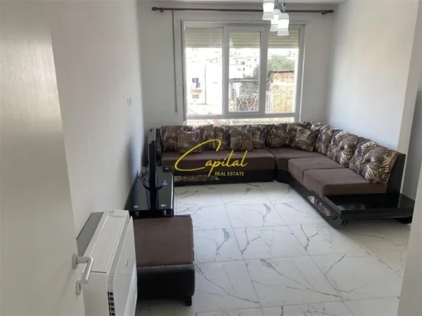 Tirane, jepet me qera apartament 1+1 Kati 2, 70 m² 550 € (ISH TREGU ELEKTRIK)
