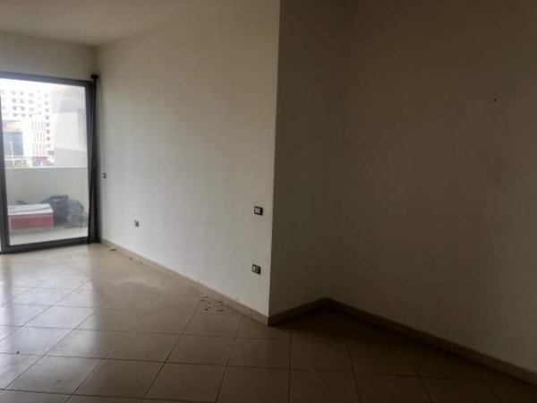 Tirane, shitet apartament Kati 3, 870.000 Euro