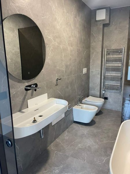 Tirane, shes apartament 2+1+A+BLK Kati 2, 118 m² 254.000 Euro (Teg)