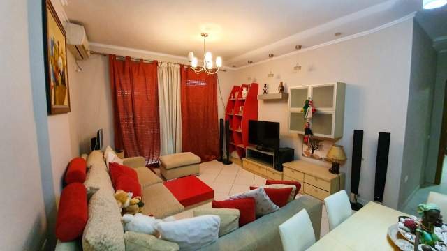 Tirane, jepet me qera 2+1+A+BLK Kati 9, 600 Euro