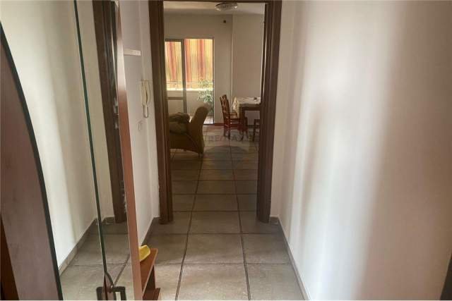 Tirane, shitet apartament 1+1+BLK Kati 8, 77 m² 127.000 Euro (Rruga e Dibres)