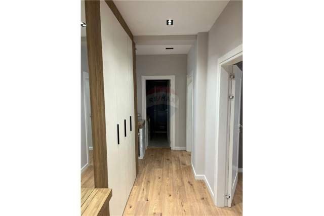 Tirane, jepet me qera apartament 2+1+BLK 120 m² 1.400 Euro (liqeni i thate)