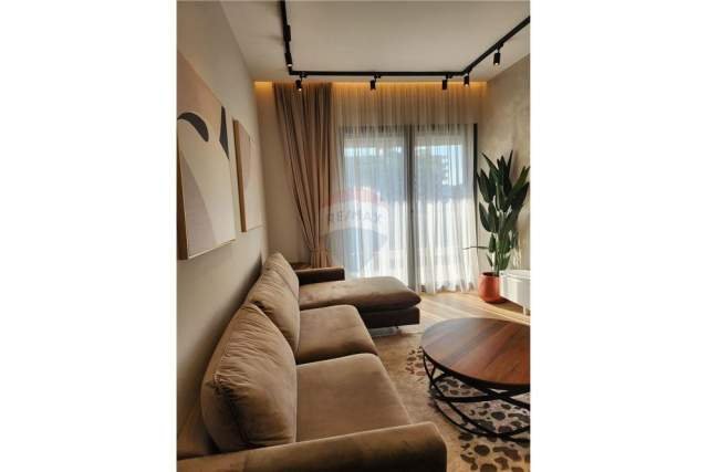 Tirane, jepet me qera apartament 1+1 Kati 14, 80 m² 700 Euro (Rruga Kavajes)