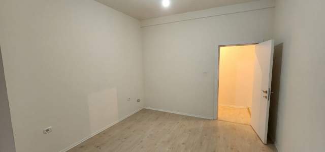 Tirane, shitet apartament 1+1 Kati 3, 61 m² 85.000 Euro (Vasil Shanto)