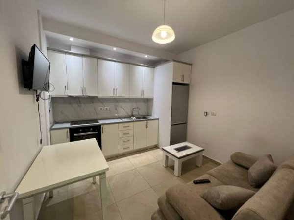 Tirane, jepet me qera apartament 2+1+BLK Kati 3, 70 m² 400 Euro (Zogu i Zi)