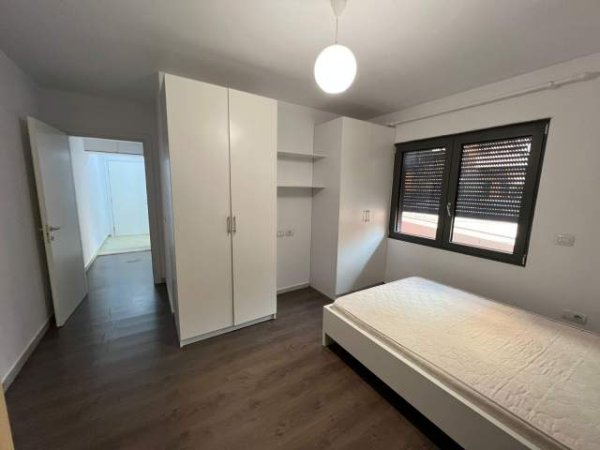 Tirane, jepet me qera apartament 2+1+BLK Kati 3, 70 m² 400 Euro (Zogu i Zi)