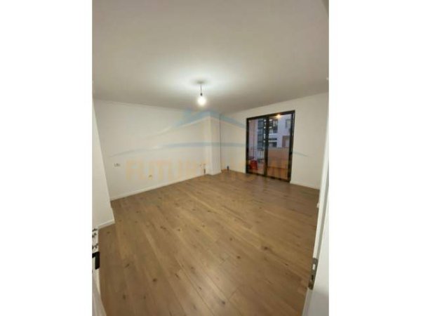 Tirane, shitet apartament 1+1+BLK Kati 3, 78 m² 100.000 Euro (Rruga e Kavajes)