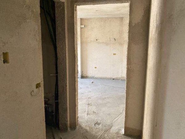 Tirane, shes apartament 2+1 Kati 3, 85 m² 140.000 Euro (Rruga e Dibres)