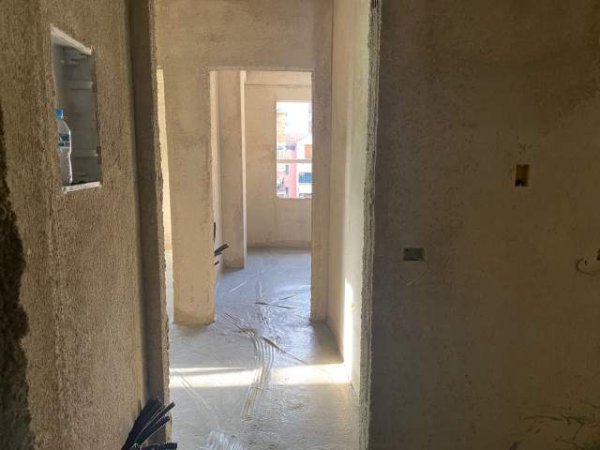 Tirane, shes apartament 2+1 Kati 3, 85 m² 140.000 Euro (Rruga e Dibres)