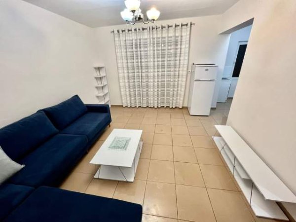Tirane, jepet me qera apartament 1+1 Kati 5, 65 m² 400 Euro (Myslym Shyr)