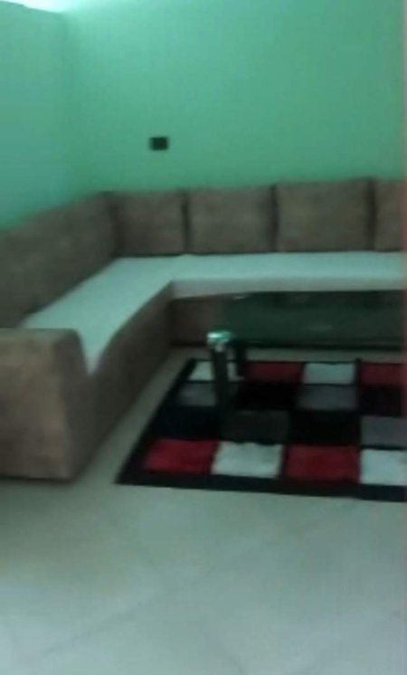 Tirane, jepet me qera apartament Kati 2, 65 m² 32.000 Leke (Rrethrrotullimi i Shkozes)