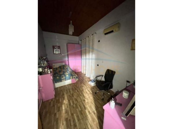 Tirane, shitet apartament 3+1 Kati 6, 203 m² 148.000 Euro (Unaza E Re)