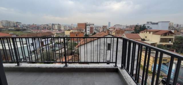 Tirane, jap me qera apartament 2+1+BLK Kati 6, 98 m² 450 Euro (Rruga Ali Demi)