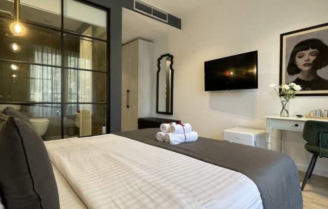 Tirane, jepet me qera garsonier Kati 2, 25 m² 5.600 Leke (Reshit Collaku)