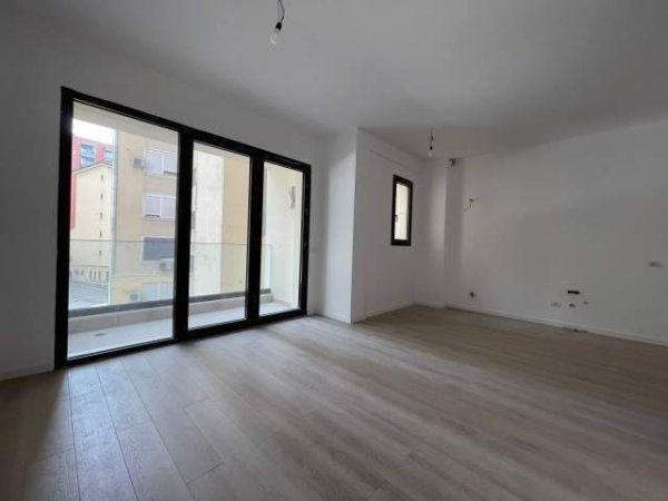 Tirane, shitet apartament 2+1 Kati 3, 99 m² 237.600 Euro (Rruga e Kosovareve)