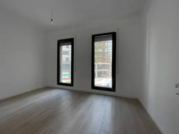 Tirane, jepet me qera apartament 2+1 Kati 3, 99 m² 1.000 Euro (Rruga e Kosovareve)