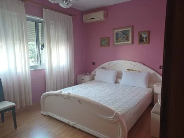 Tirane, jepet me qera apartament 2+1+A+BLK Kati 2, 750 Euro (BULEVARDI ZOGU I 1)