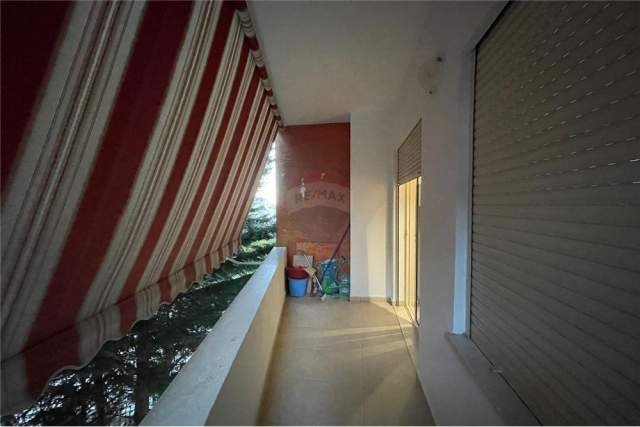 Tirane, jepet me qera apartament 1+1 Kati 3, 60 m² 400 Euro (Rruga e Ullishtes - Liqeni i Thatë)