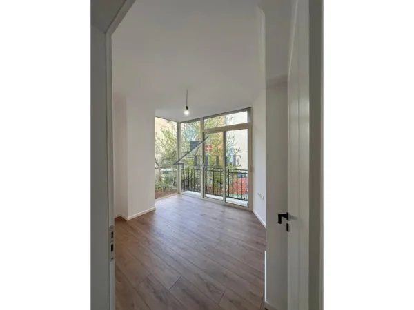 Tirane, shitet 1+1+Ballkon Kati 2, 43 m² 120.000 € (Rruga Haxhi Hysen Dalliu)