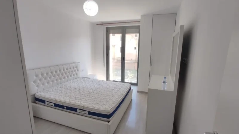 Tirane, jepet me qera apartament 1+1+Ballkon Kati 2, 65 m² 500 € (don bosko)