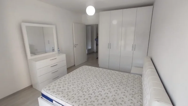 Tirane, jepet me qera apartament 1+1+Ballkon Kati 2, 65 m² 500 € (don bosko)