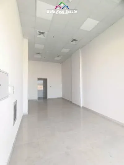 Tirane, jepet me qera dyqan Kati 0, 80 m² 800 € (kodra e priftit)