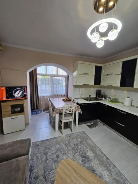 Tirane, shitet apartament 2+1 Kati 1, 70 m² 199.000 € (Ambasada Amerikane)