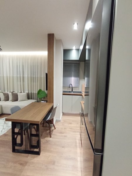 Korce, jepet me qera apartament 1+1+Ballkon Kati 1, 60 € (Rruga Thimi Mitko Korce Albania)