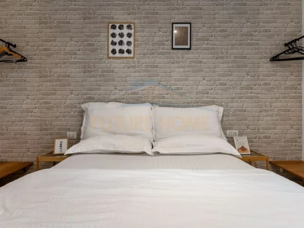 Tirane, shitet apartament 1+1 Kati 5, 59 m² 132.000 € (Pazari i Ri)