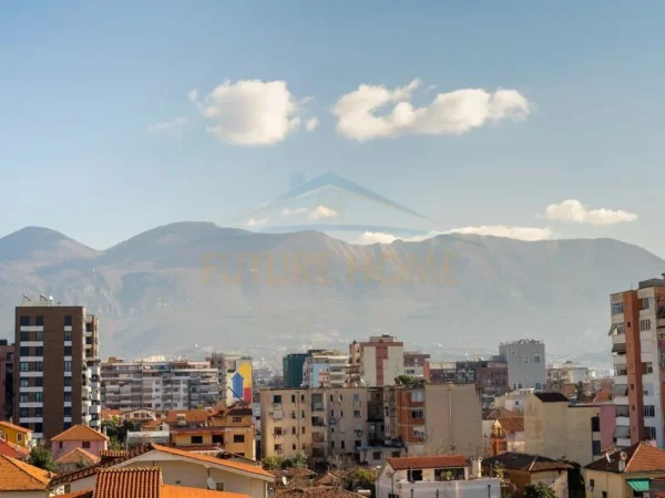 Tirane, shitet apartament 1+1 Kati 5, 59 m² 132.000 € (Pazari i Ri)