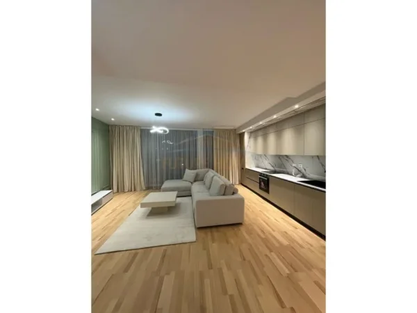 Tirane, jepet me qera apartament 2+1+Ballkon Kati 5, 130 m² 2.200 € (LAKE VIEW, LIQENI)