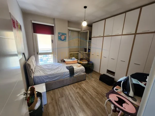 Tirane, shitet 2+1+Ballkon , (DON BOSKO)