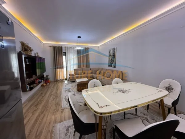 Tirane, shitet apartament 3+1+Ballkon Kati 6, 147 m² 260.000 € (GREEN CITY, UNAZA E RE)
