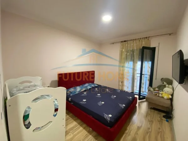 Tirane, shitet apartament 3+1+Ballkon Kati 6, 147 m² 260.000 € (GREEN CITY, UNAZA E RE)