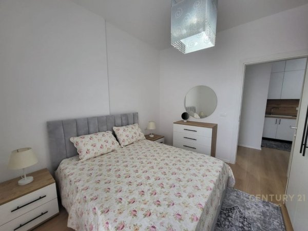 Tirane, jepet me qera apartament 1+1 Kati 1, 51 m² 540 € (xhamllik)